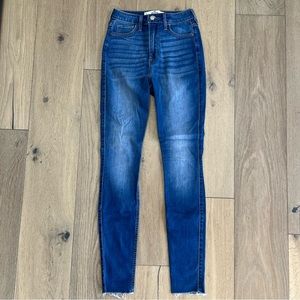 Hollister High Rise Skinny Jeans, 1L